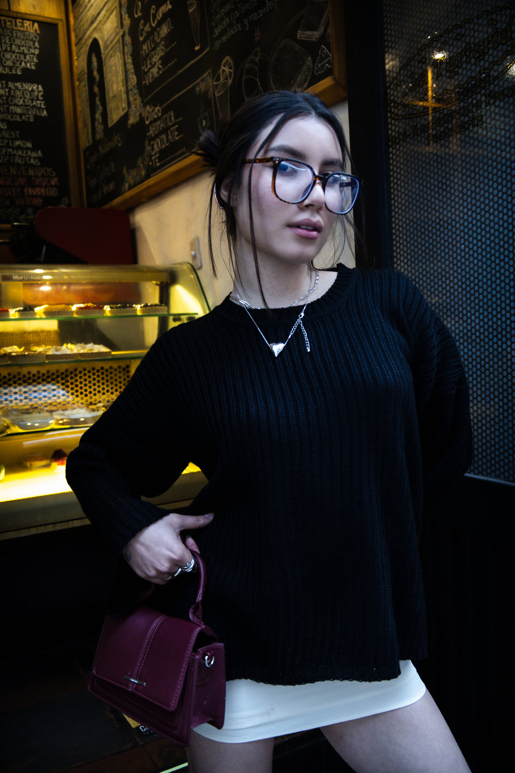 SWEATER BASIC BLACK – The Woven Culture